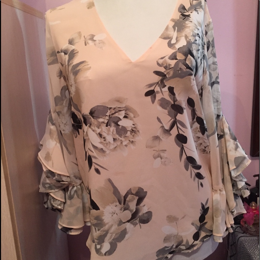 Calvin Klein grey-blush floral top